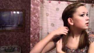 EASY AND SIMPLE TWISTED SIDE PONYTAIL INSPIRED BY SONAM KAPOOR \\ EASY HAIRSTYLE FOR COLLEGE GIRLS [upl. by Onairelav]