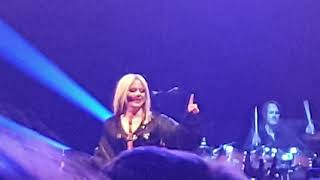 Avril Lavigne „Complicated“ – Hamburg – Sporthalle  17042023 [upl. by Meara119]