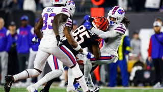 Damar Hamlin Collapses on field  Cincinnati Bengals Buffalo Bills  FULL Video [upl. by Hilten]