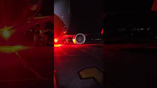 Start engine pesawat B737 max di taxy way penerbangan aviasi [upl. by Solokin]