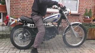 Suzuki TS250 1976 start up [upl. by Otrebire]