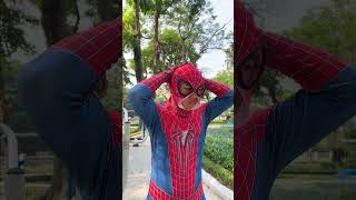 Spiderman gets Deadpools head back spideylife [upl. by Maril]