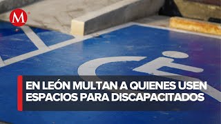 Conductores siguen sin RESPETAR los espacios para personas con discapacidad en León [upl. by Bear953]