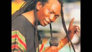 Thomas Mapfumo  Chako Ndechako [upl. by Barbour]