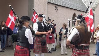 Banchory Pipe band together with Copenhagen Caledonia playing in Braemar Scotland August 2017 [upl. by Zeitler]