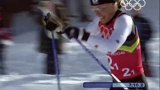 Incredible Sportsmanship In The Cross Country Skiing  Torino 2006 Winter Olympics [upl. by Saalocin695]