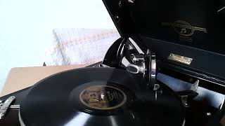 The Old Sow Leslie Sarony  1934 on Columbia 112A Gramophone [upl. by Eimrej]