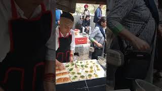 police or MCD ne mange 40000 rs thiya lagane ka viral delhi vadapav trending [upl. by Hortense262]