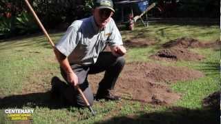 Top Dressing and Top Soiling your Lawn [upl. by Ennairrek]