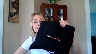 STRATHBERRY NANO TOTE REVIEW  COLLAB WITH FUCHSIA FLOYD  WHAT FITS  IS IT WORTH IT [upl. by Eserahc538]