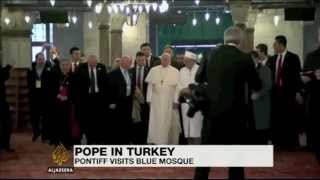 Pope pray in mosque towards Mecca [upl. by Alleiram]