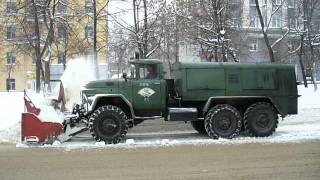 Old soviet snowblower DE210 on ZIL131 shassisШнекоротор ДЭ210 [upl. by Dorice]