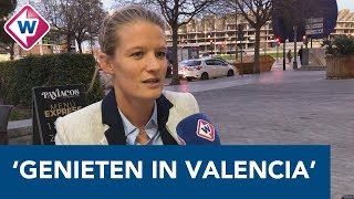 Mandy van den Berg voelt zich thuis in Valencia Ik ben een heel gelukkig mens  OMROEP WEST SPORT [upl. by Ingeborg994]