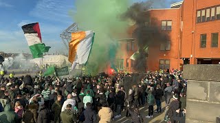 CRAZY SCENE  CELTIC TEAM BUS ARRIVING BEFORE THE CELTIC V MOTHERWELL GAME GREEN BRIDGE  BHOYS [upl. by Enilegna802]