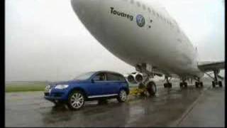 VW Touareg vs Boeing 747  AutoMotoTV [upl. by Giliana403]