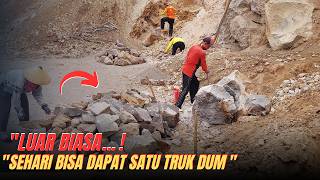 quotRAHASIA Pecah Batu Kurang dari Sehari Langsung Dapat Satu Truk Dumquot [upl. by Brindell]