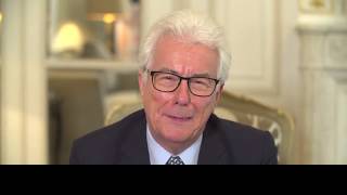 Ken Follett répond à nos questions [upl. by Okeim829]