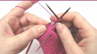 Handschuhe stricken  Teil 2  Daumenmaschen stilllegen [upl. by Anuaik]