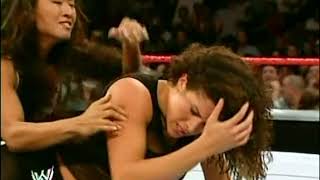 092604 HEAT  Nidia vs Gail Kim [upl. by Tsan]