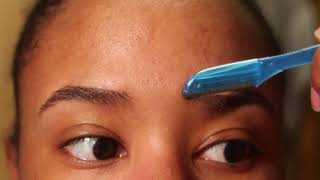 How I Shape My Eyebrows Beginner Friendly Using Razor Tweezers amp Scissors [upl. by Eilasor]