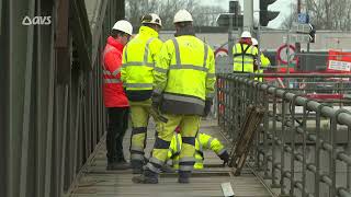 Meulestedebrug is weer dicht [upl. by Eelnayr]