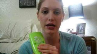 Review Garnier Fructis Pure Clean Fortifying Conditioner [upl. by Woodman]