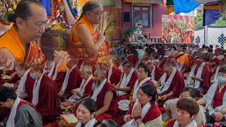 ཐར་ལམ་དགོན་འདུས་སྤྱི་ནས་༸སྐྱབས་མགོན་༸གོང་མ་ཁྲི་འཛིན་རཏྣ་བཛྲཱ་རིན་པོ་ཆེ་མཆོག་ལ་བརྟན་བཞུགས་བསྟར་འབུལ། [upl. by Houghton]