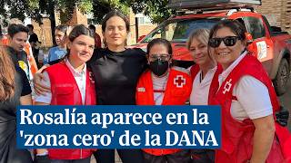 Rosalía aparece como voluntaria en la zona cero de la DANA junto al chef José Andrés [upl. by Derna560]