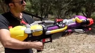 NERF SUPER SOAKER MONSTER XL  LARGEST WATER GUN EVER  größten Wasserpistole  ปืนฉีดน้ำอันตราย [upl. by Perce]