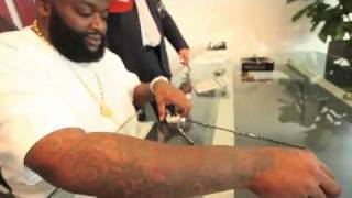 Rick Ross The Boss Spends 600000 dollars On Rolls Royce Diamonds And Jewelery From Johnny Dang [upl. by Taryn]