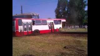 Sosnowiec  pociąg wjeżdża w autobus [upl. by Enneibaf854]