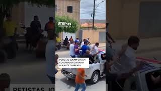 Petistas jogam ovo em governador da Bahia durante carreata shorts [upl. by Flemings]