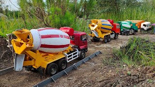 Mobil Truk Molen Beton Mixer Oleng Ngecor Jalan Desa Tronton Fuso Isuzu Giga Hino 500 [upl. by Anigue]