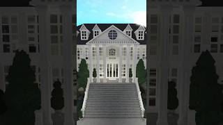 Bloxburg Modern Traditional Mansion bloxburg build mansion roblox [upl. by Tyre]