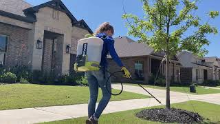 SPRAY FERTILIZING A LAWN WITH ME [upl. by Trey]