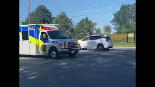 York Region Paramedic 3021 Responding [upl. by Sremlahc]