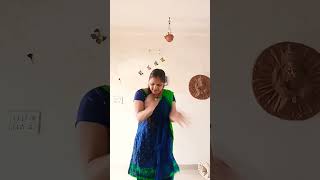 Albele tange wale bollywood trending albeletangewale dance [upl. by Arrac]