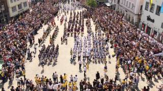 Biberacher Schützenfest 2016  Marktplatz Abnahme Antrommeln  Schützenfestlied [upl. by Allard]