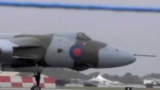 Avro Vulcan take off howl  B52  RIAT 2009 [upl. by Deth]