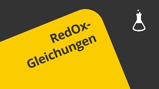 Redoxgleichungen  So stellst du sie auf  Chemie  Allgemeine und anorganische Chemie [upl. by Lerrehs419]