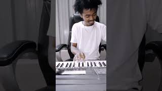 ማራናታmaranataBerekettesfayemezmurmusicInstrumentbymusicianbeki [upl. by Fates]