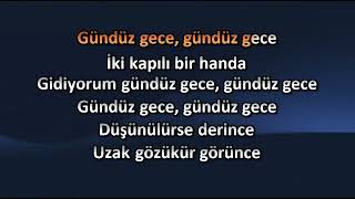 Uzun İnce Bir yoldayım Karaoke [upl. by Atoiganap]