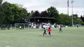 Tournoi de football à Osny  FC Asnières vs Osny 4  1  1 ère mitemps [upl. by Anined]