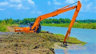 River Digging Using Long Reach Excavator By The operator Hitachi Zaxis 210LC Komatsu PC200 [upl. by Rebekkah539]