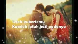 CINTA  Vina Panduwinata lyrics [upl. by Zacarias937]