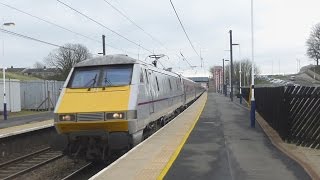 East Coast InterCity 225s at speed ECML [upl. by Thormora341]