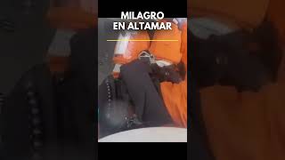 Salvan a tripulante que sufrió problemas cardiacos en altamar a 230 kilómetros de la costa short [upl. by Checani]