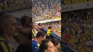 Rambo Okan Maraton Üst Tribününden FenerbahçeKayserispor Maçını Takip Ediyor [upl. by Elliven101]