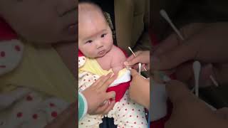 Baby vaccination baby Craig Cute baby 🍼😍🍼 reels short [upl. by Daughtry]