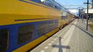 VIRM trein 526 vertrekt vanuit Groningen [upl. by Fiedling]